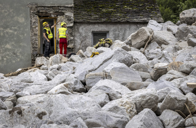 10027860 switzerland flooding 57503