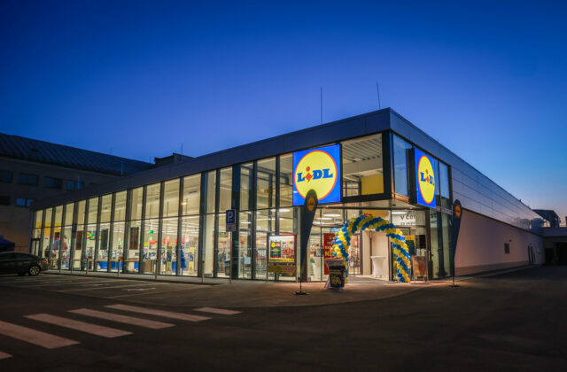 10040231 lidl predajna rimavska sobota image1