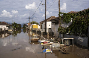 10041711_greece_floods_95831-640x420.jpg